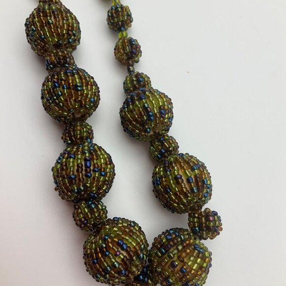 New Artisan Handmade Beaded Necklace Iridescent Green Tones Beads Chunky - Picture 8 of 10